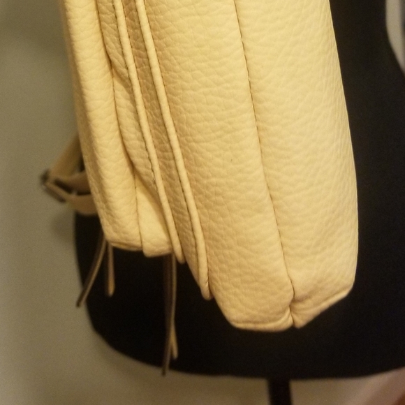 COPY - RELIC by "Fossil" crossbody daffodil NWT - Picture 11 of 15